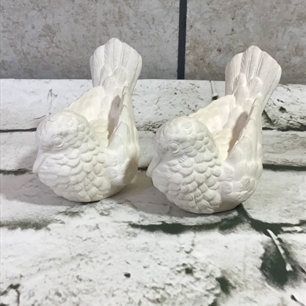 White Ceramic Bird Figurines Lot Of 2 Matching Simple‎ Minimalist Decor